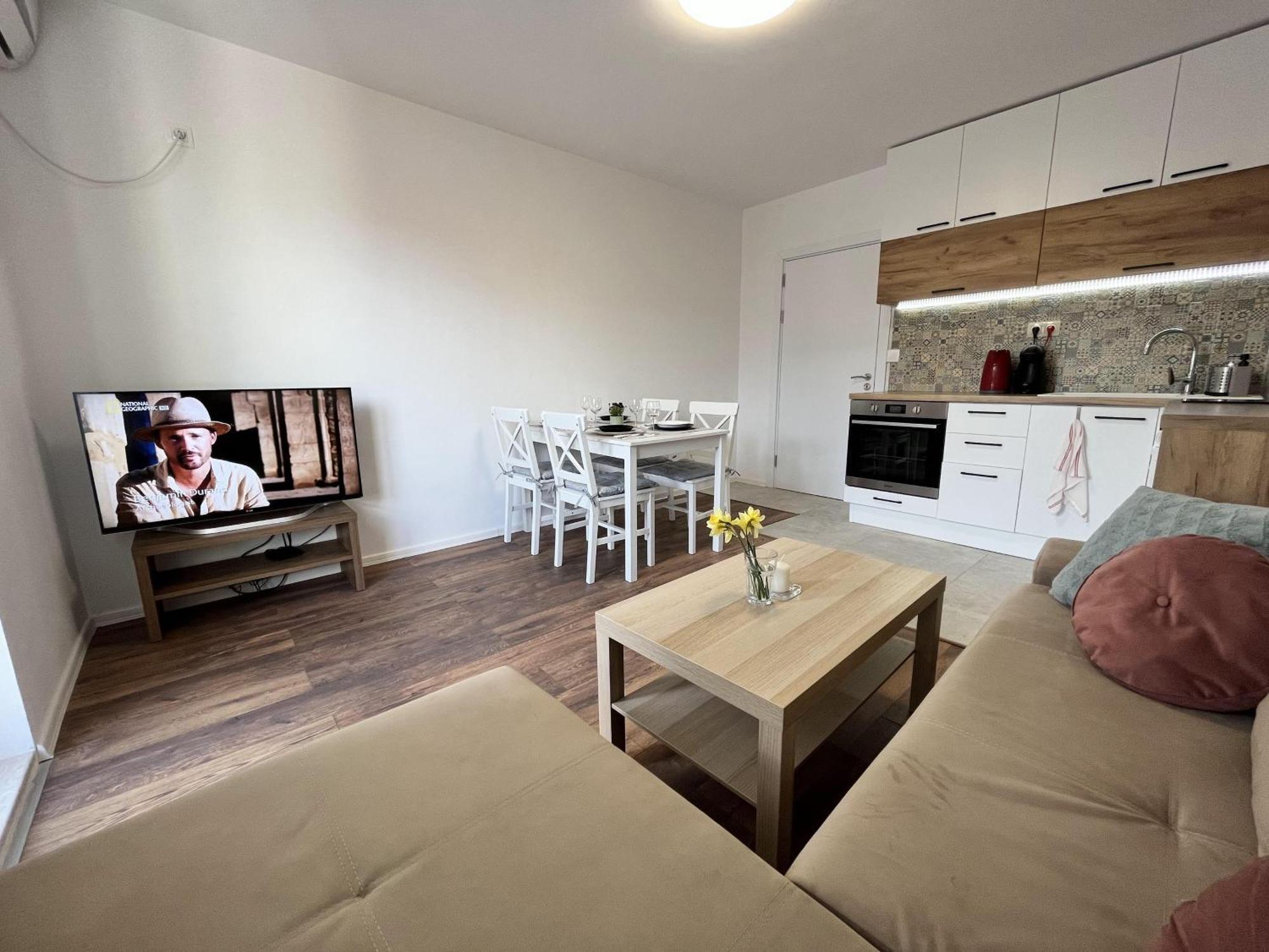 Central Cosy, Fully Renovated 2Bd Near The Cathedral Varna Eksteriør bilde
