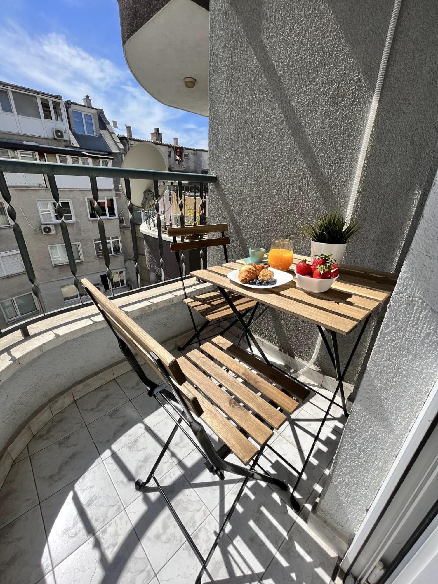 Central Cosy, Fully Renovated 2Bd Near The Cathedral Varna Eksteriør bilde