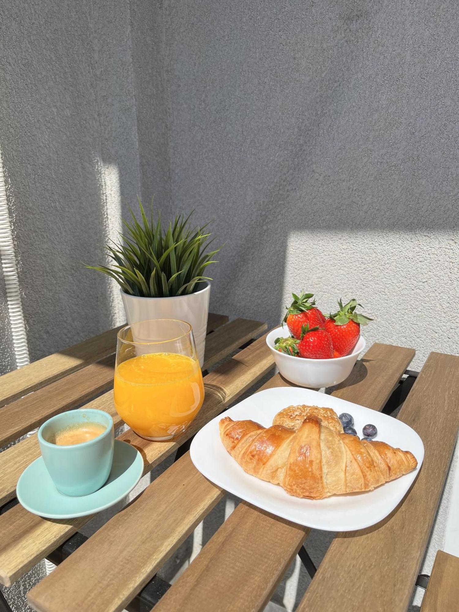 Central Cosy, Fully Renovated 2Bd Near The Cathedral Varna Eksteriør bilde